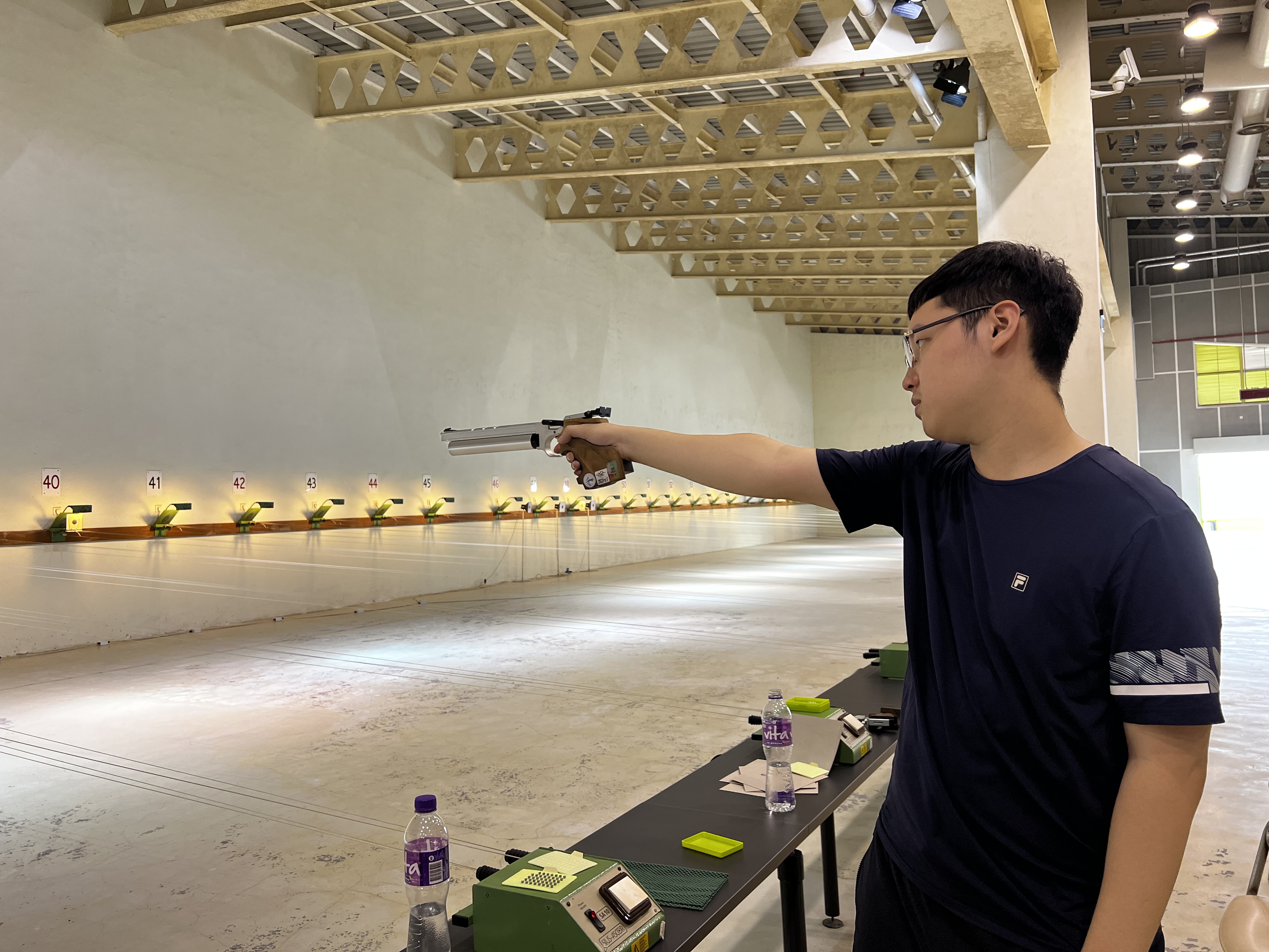 A5 白錦賢認為氣槍比賽速度很慢.jpg